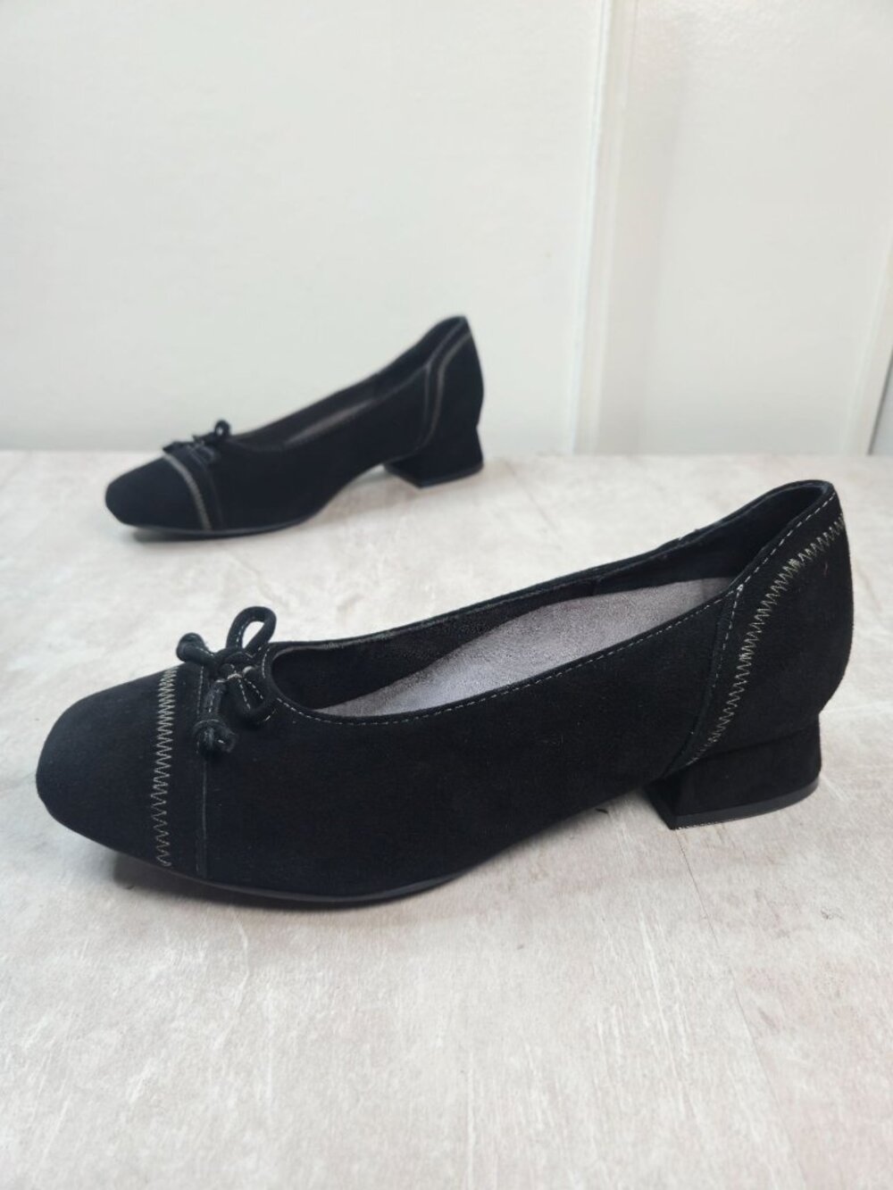 Arch Support Comfort Pumps 8.5 Wide Black Suede Block Heel Minimalist Dress Shoe